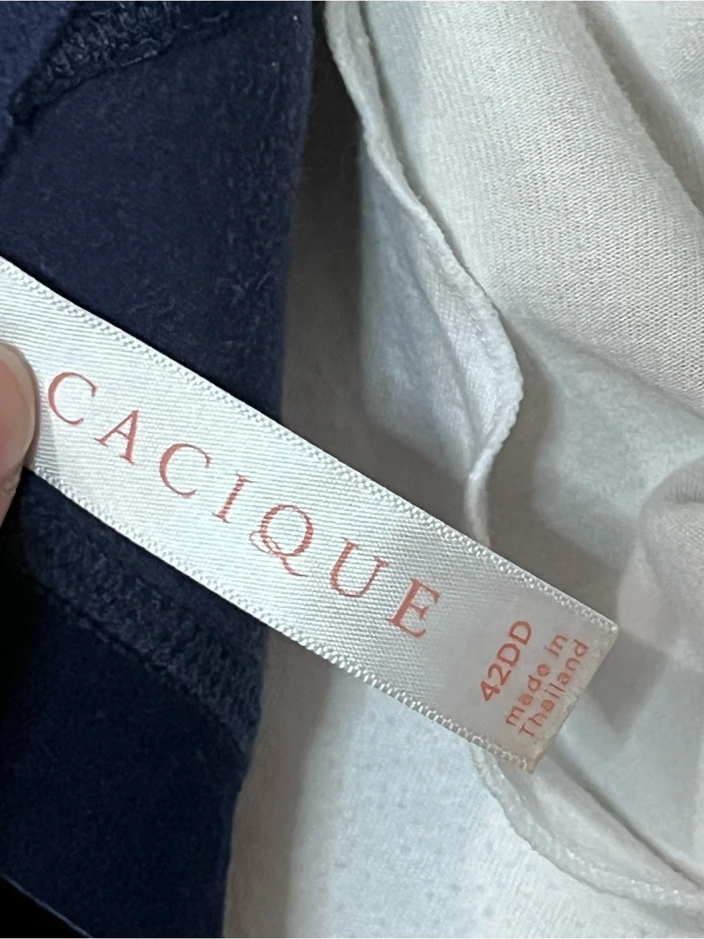 Cacique Bra Unlined Full Coverage No Wire Lace Size 42DD Wireless Wide Band